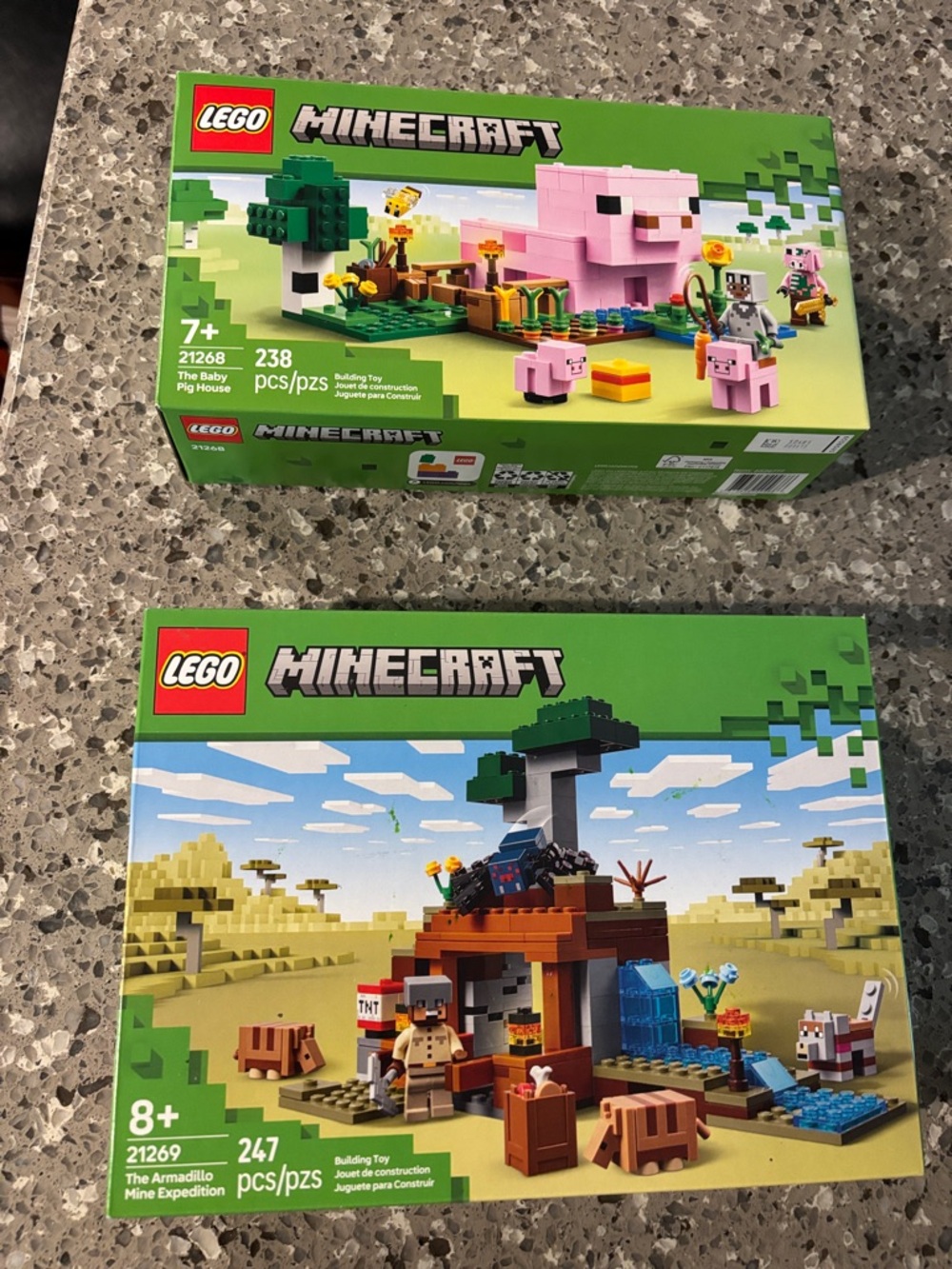 LEGO Minecraft Bundle - Picture 3 of 3